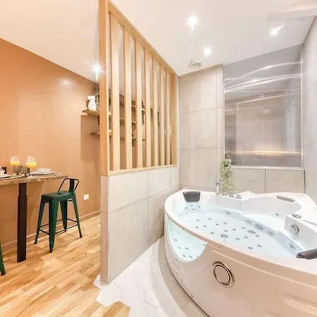 Apartment Life Room-jacuzzi-netflix-acces-24/7-prive
