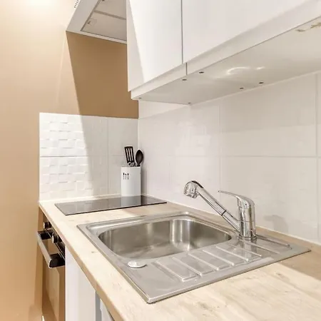 Life Room-jacuzzi-netflix-acces-24/7-prive * Étampes
